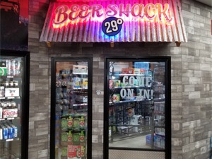 Cool bar: Man locked in store's beer cave stays, drinks all night long