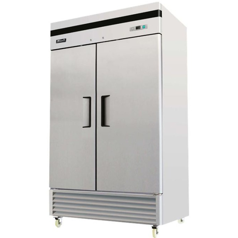 Reach in Coolers, Freezers and Merchandisers